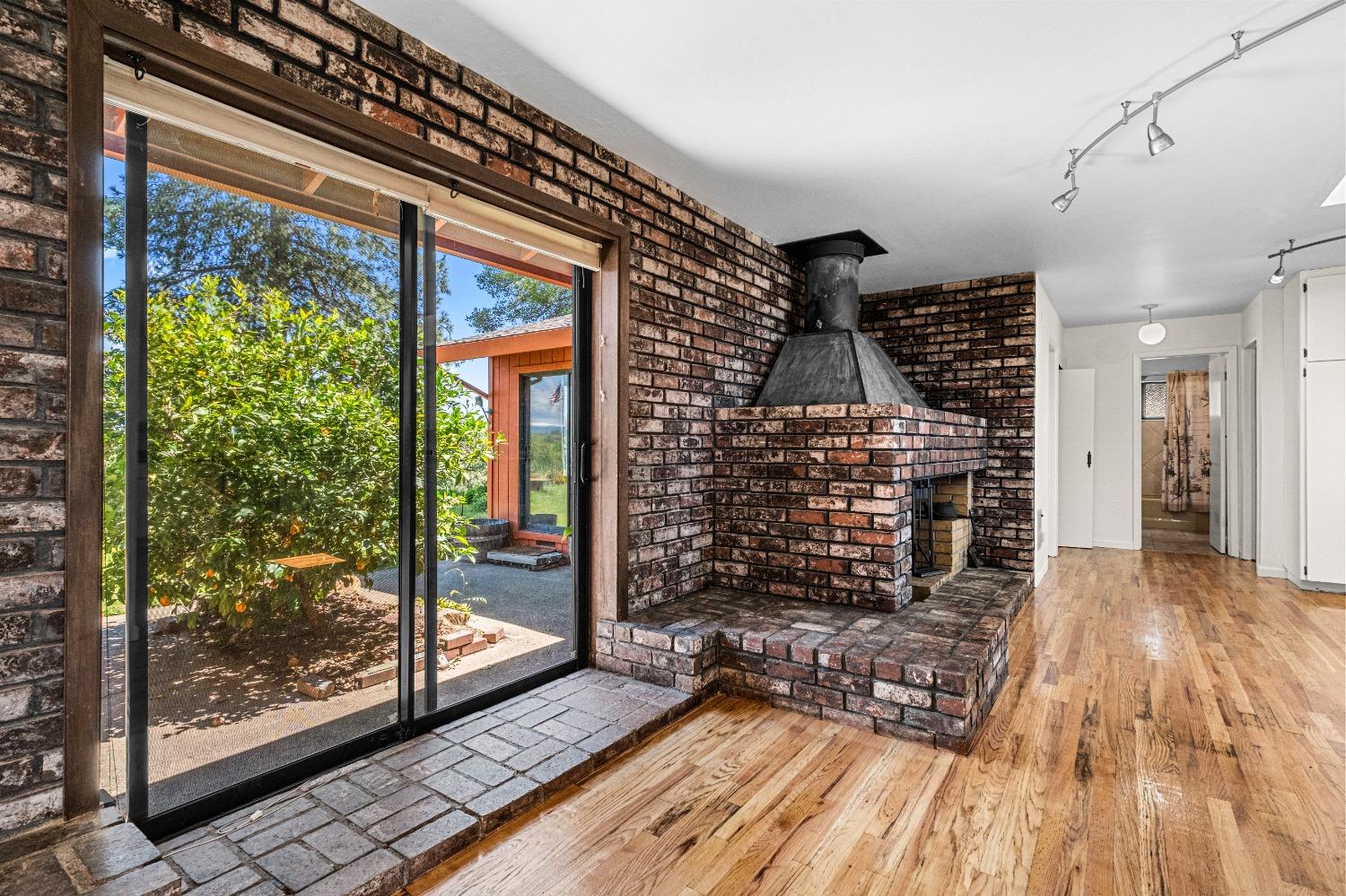 Detail Gallery Image 22 of 94 For 2575 Sand Ridge Rd, Placerville,  CA 95667 - 3 Beds | 2 Baths