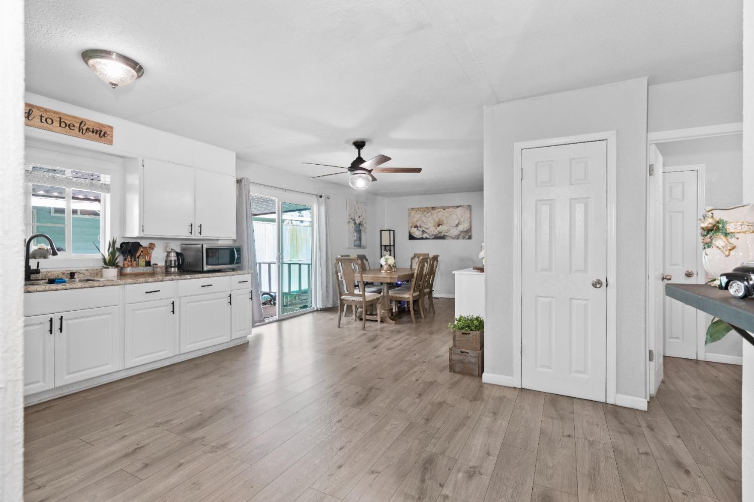 Detail Gallery Image 4 of 31 For 19690 N Hwy 99 27, Acampo,  CA 95220 - 3 Beds | 2 Baths