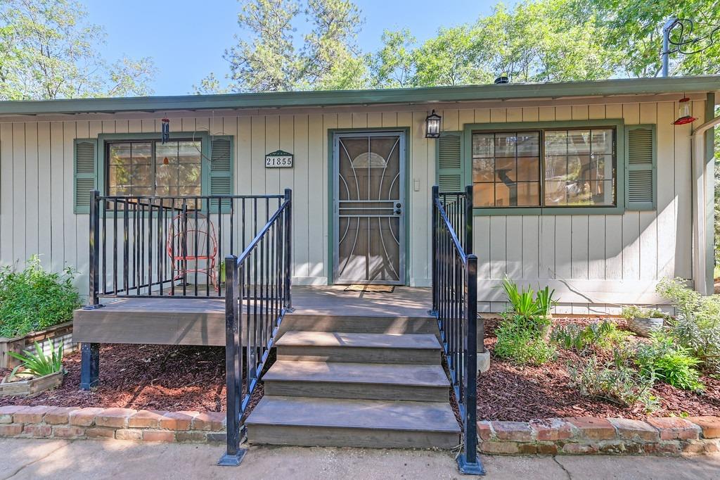 Detail Gallery Image 6 of 54 For 21855 Digger Pine Ln, Colfax,  CA 95713 - 3 Beds | 2 Baths
