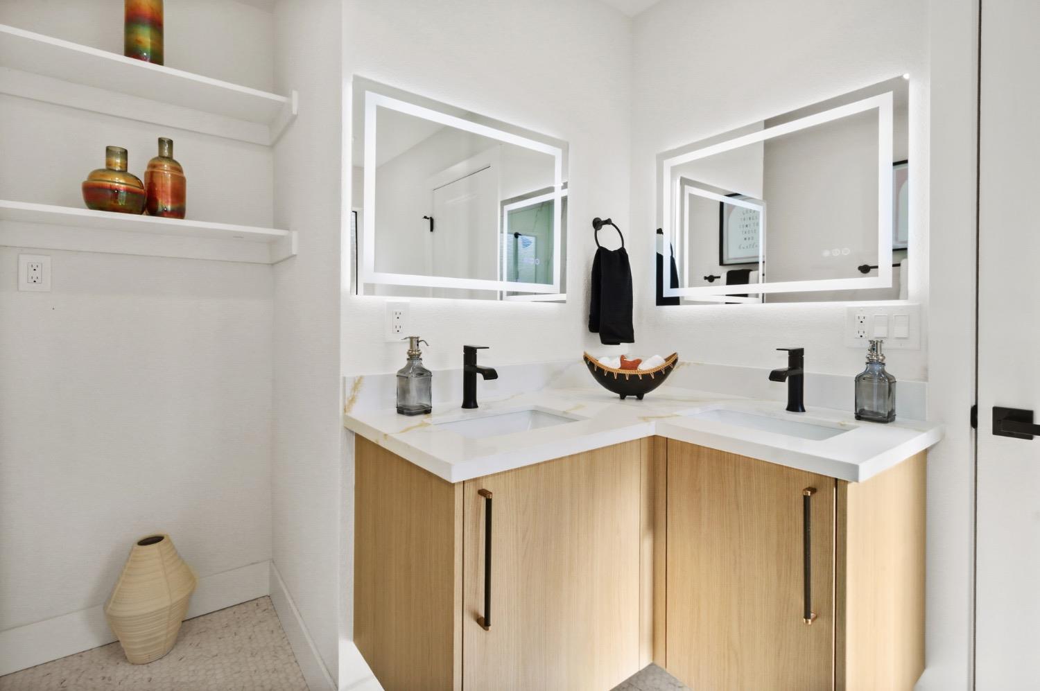 Detail Gallery Image 29 of 57 For 801 Commons Dr, Sacramento,  CA 95825 - 3 Beds | 2 Baths