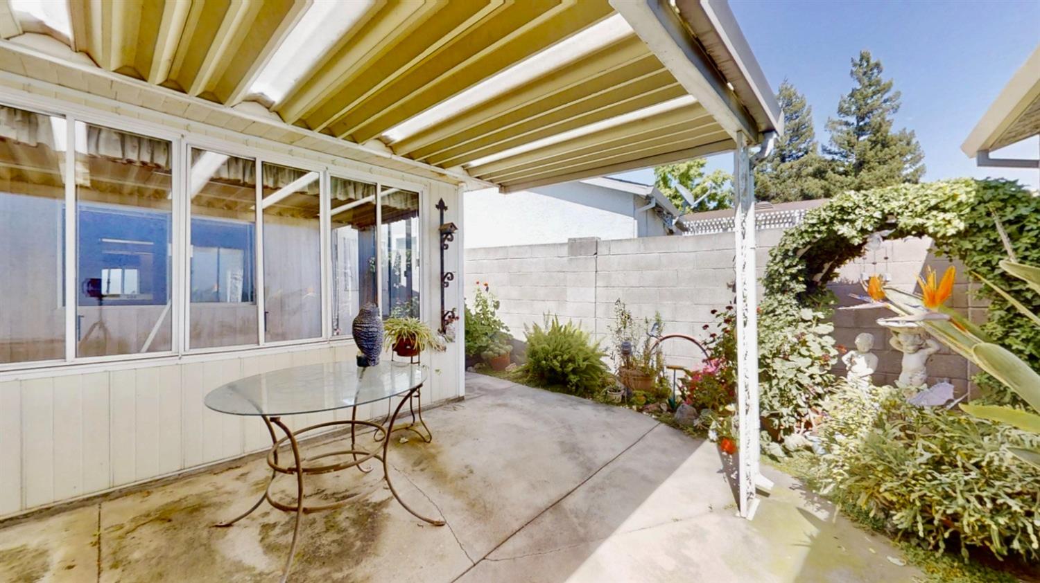 Detail Gallery Image 26 of 28 For 7657 Suncountry Ln, Sacramento,  CA 95828 - 2 Beds | 2 Baths