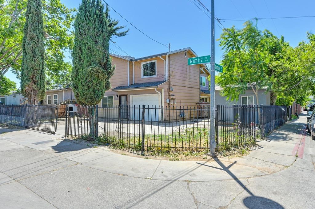 Detail Gallery Image 2 of 36 For 226 Nimitz St, Sacramento,  CA 95838 - – Beds | – Baths