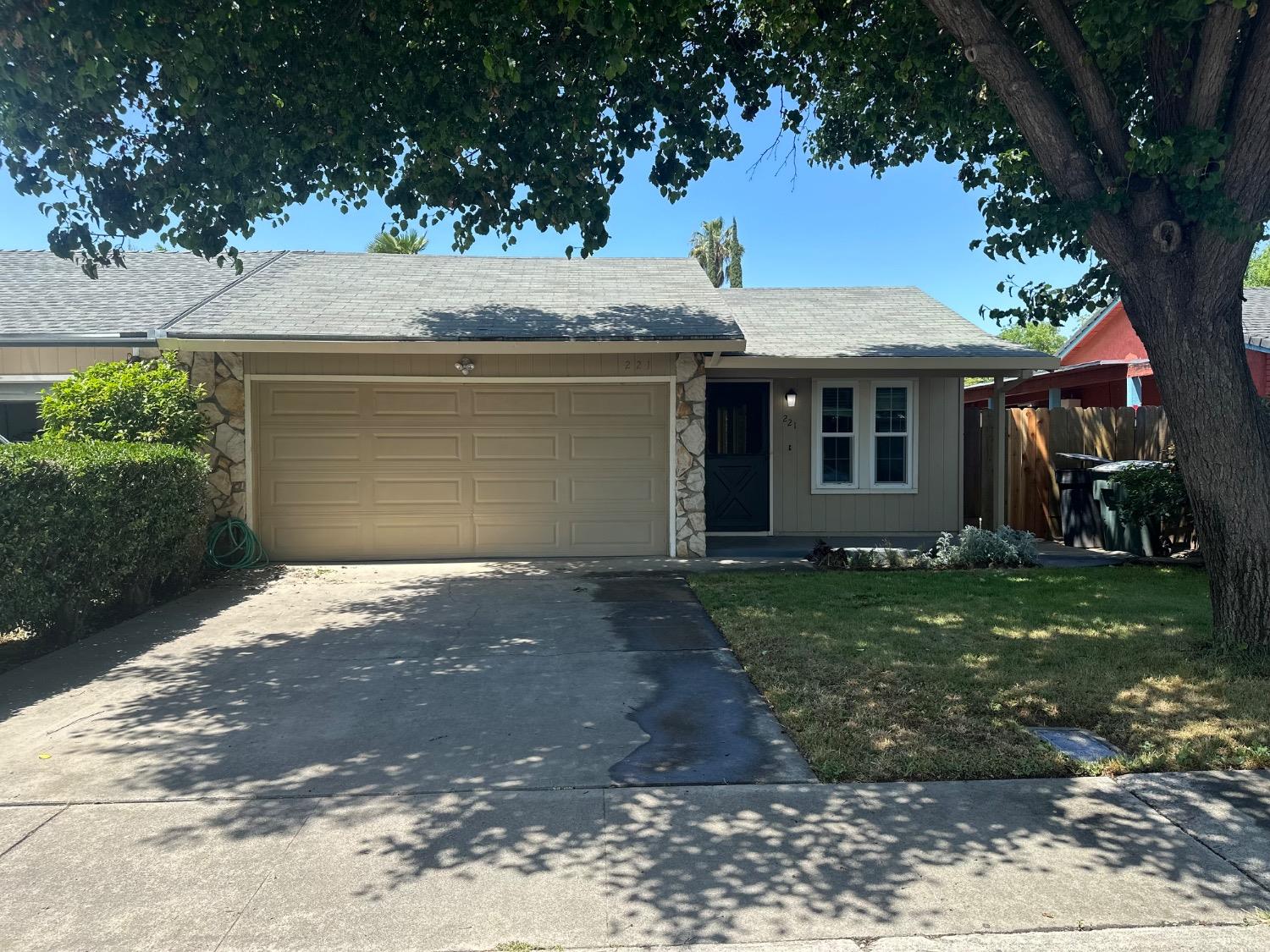 Sierra Madre Drive, Modesto CA 95354