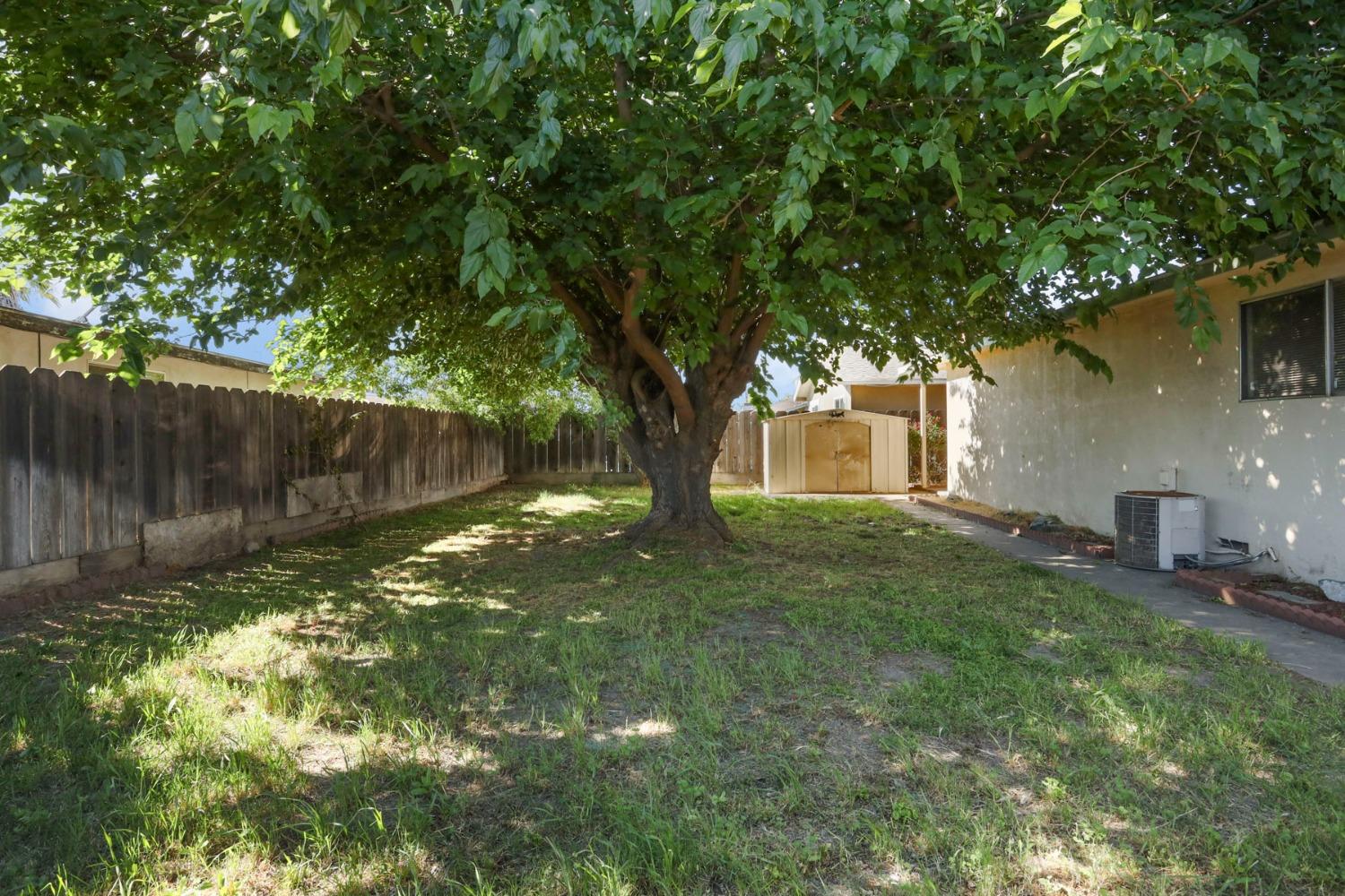 Detail Gallery Image 31 of 33 For 1806 Larkspur Ln, Ceres,  CA 95307 - 3 Beds | 2 Baths