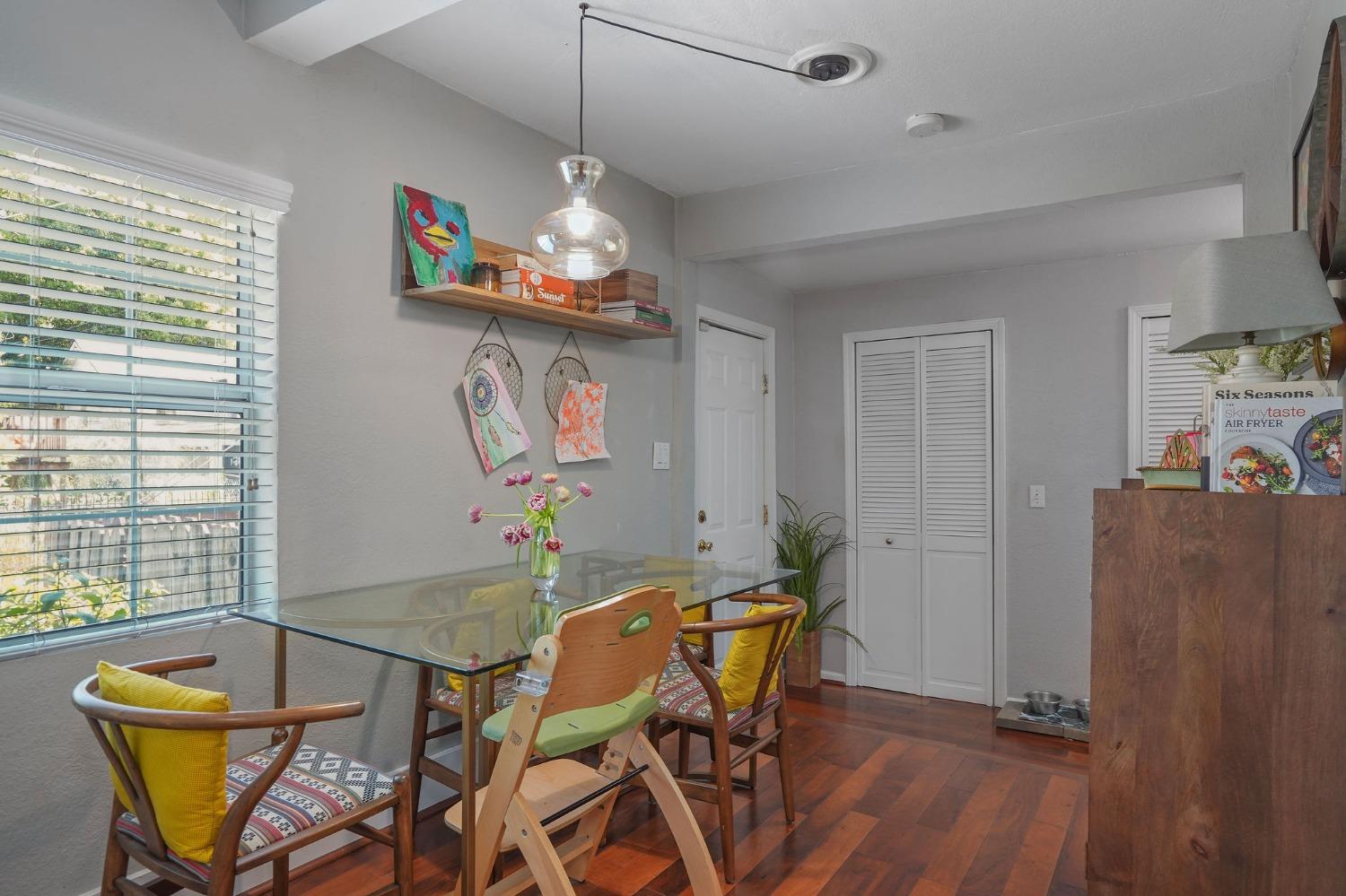 4th Avenue, Sacramento, California image 7