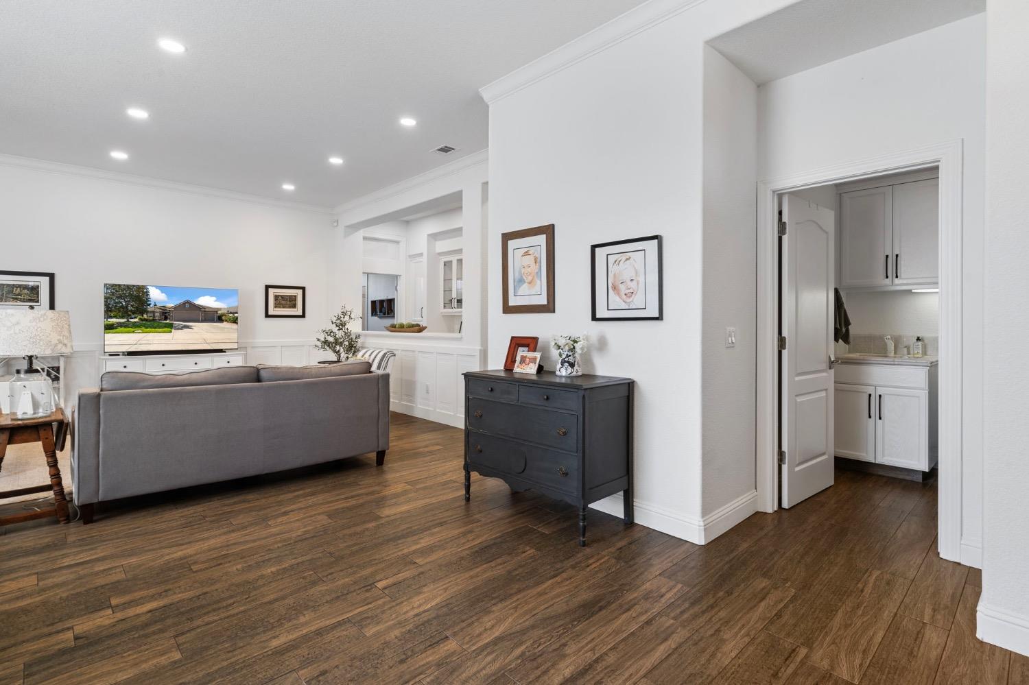 Detail Gallery Image 20 of 49 For 2920 Heritage Oak Way, Lodi,  CA 95242 - 3 Beds | 2 Baths