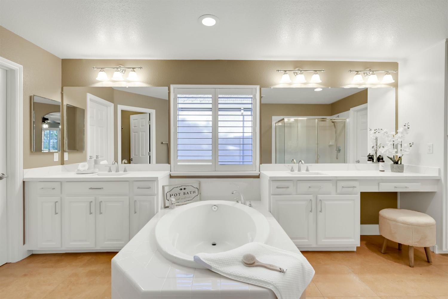Detail Gallery Image 25 of 48 For 961 Glennfinnan Way, Folsom,  CA 95630 - 5 Beds | 3 Baths