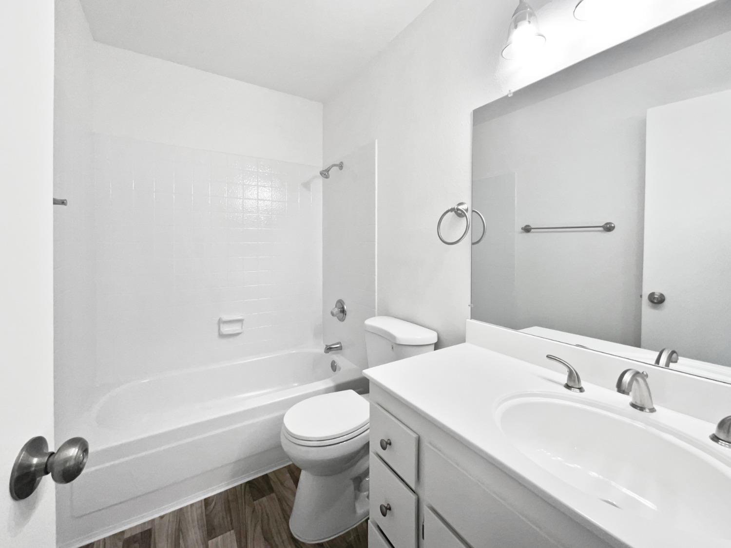 Detail Gallery Image 17 of 25 For 6990 Riverboat Way, Sacramento,  CA 95831 - 2 Beds | 2 Baths