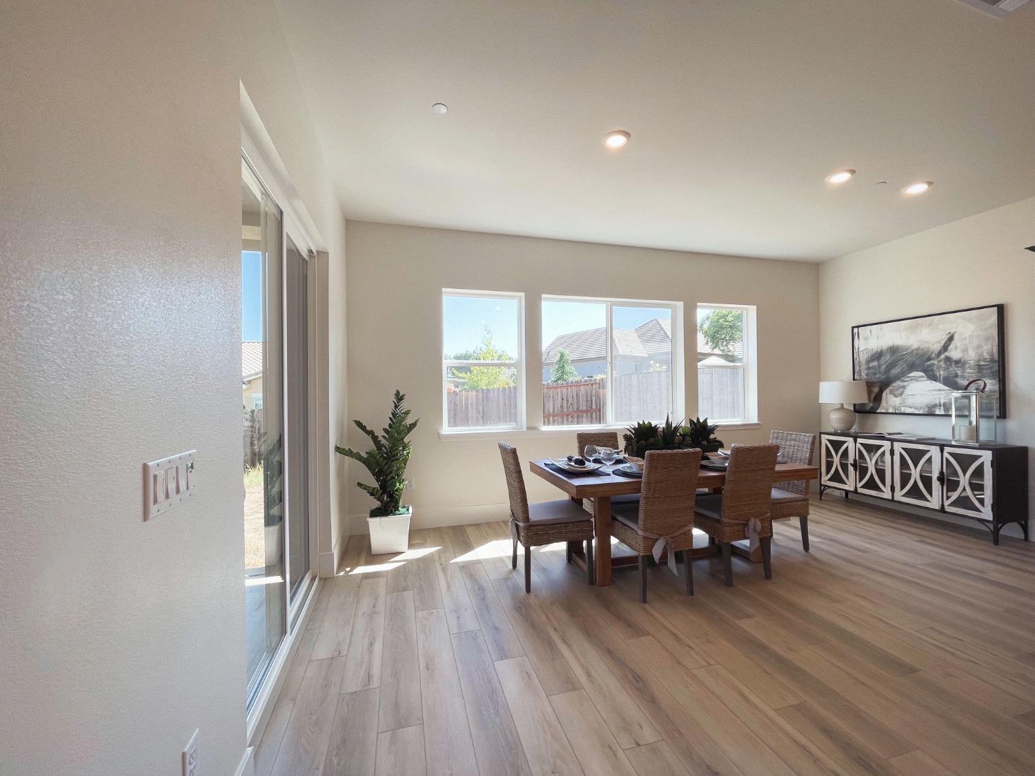 Detail Gallery Image 16 of 55 For 8642 Zinfandel Pkwy, Plymouth,  CA 95669 - 3 Beds | 3/1 Baths
