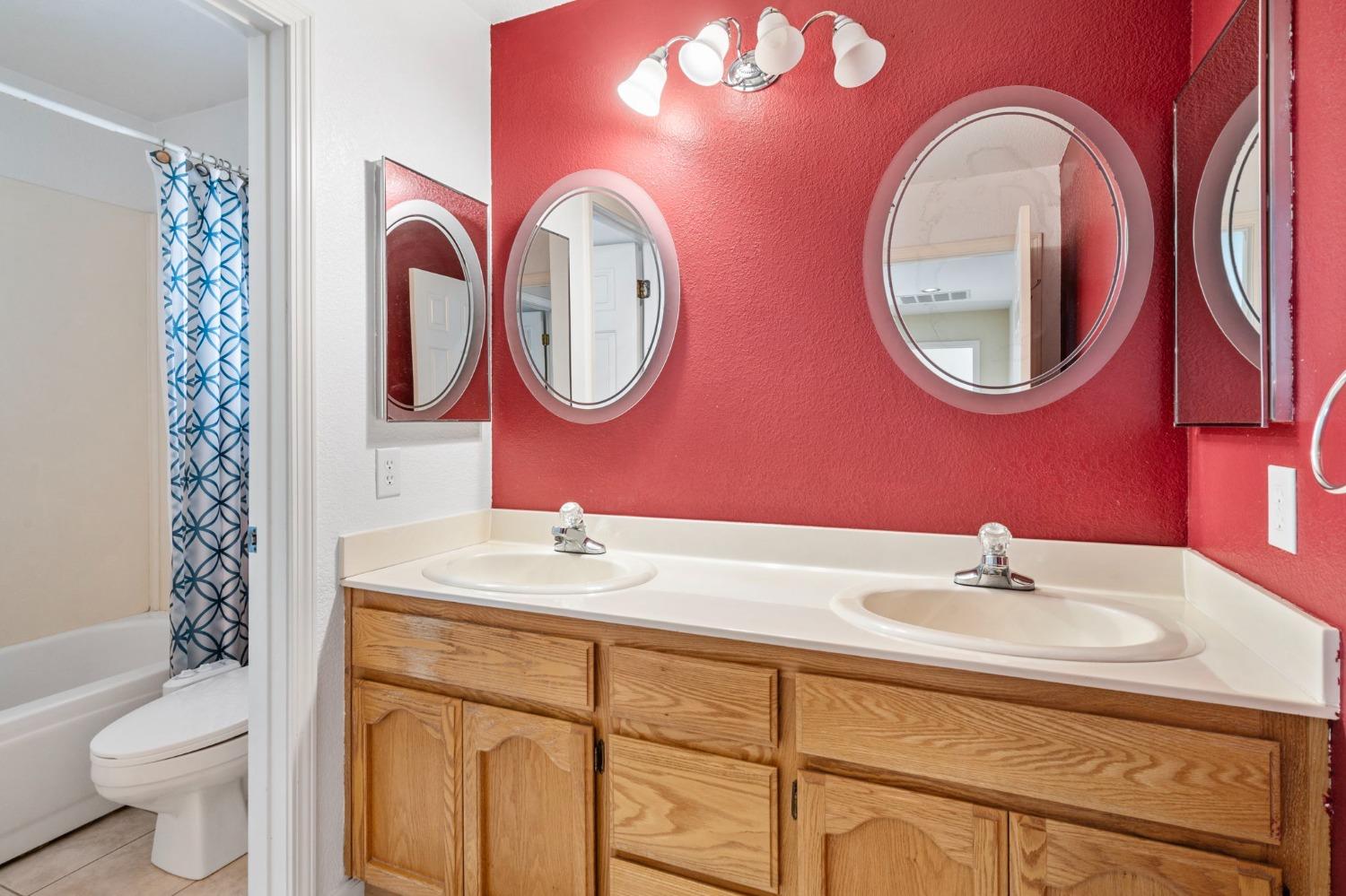 Detail Gallery Image 33 of 45 For 775 Vivian Dr, Livermore,  CA 94550 - 4 Beds | 3 Baths