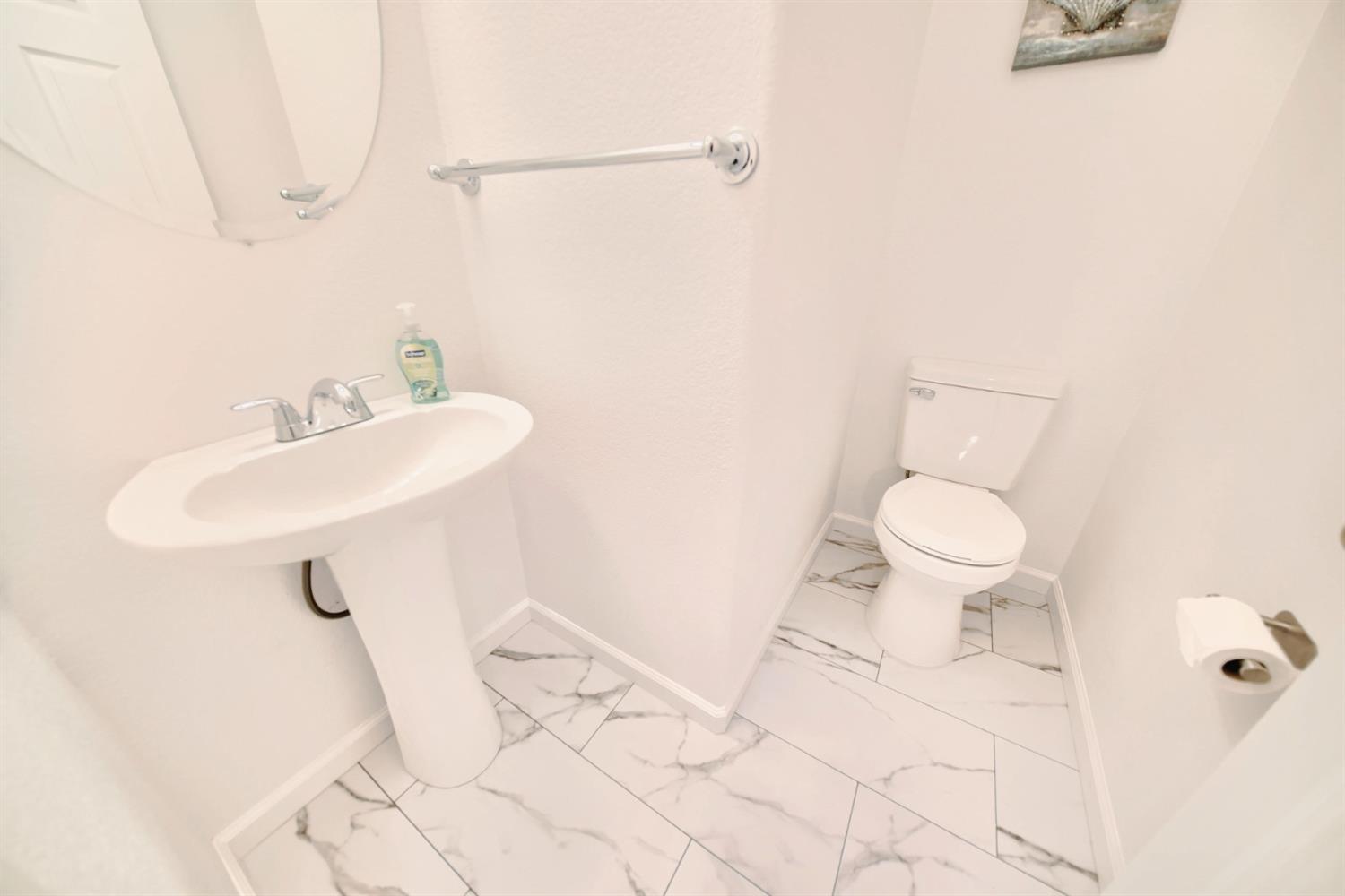 Detail Gallery Image 16 of 99 For 8061 Shay Circle Cir, Stockton,  CA 95212 - 4 Beds | 2/1 Baths
