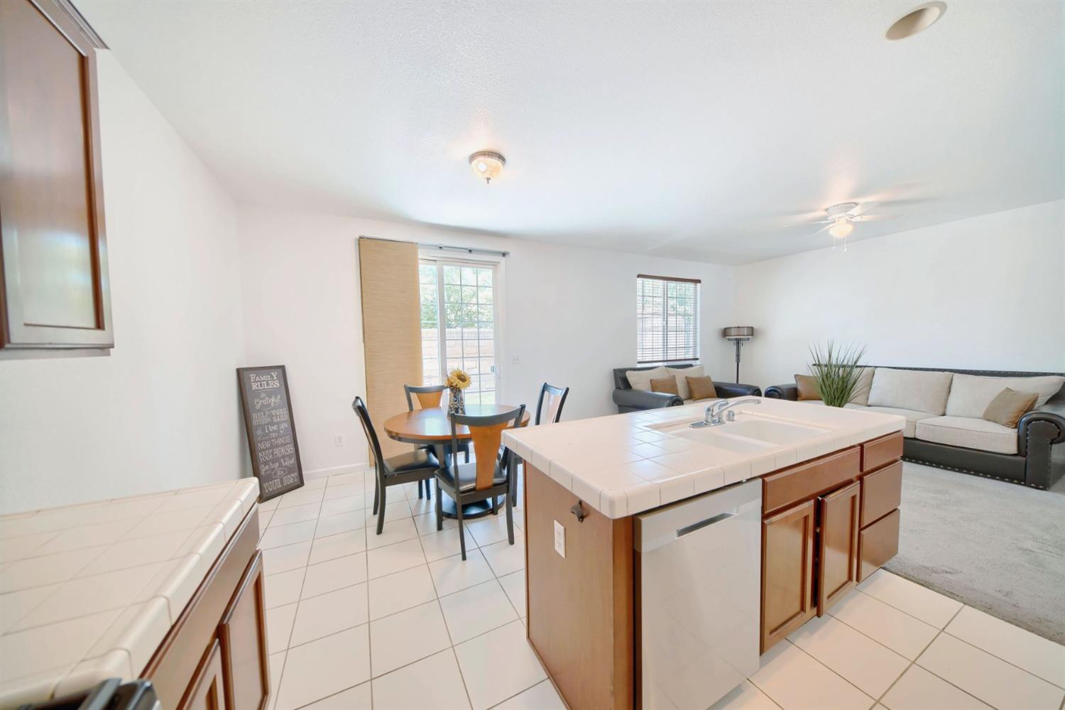 Detail Gallery Image 32 of 99 For 8061 Shay Circle Cir, Stockton,  CA 95212 - 4 Beds | 2/1 Baths