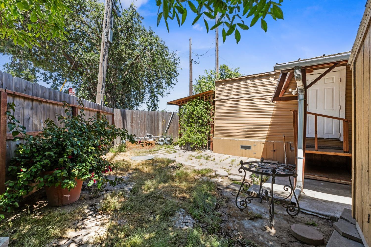Detail Gallery Image 8 of 27 For 11550 S Harlan Rd 3, Lathrop,  CA 95330 - 2 Beds | 1 Baths