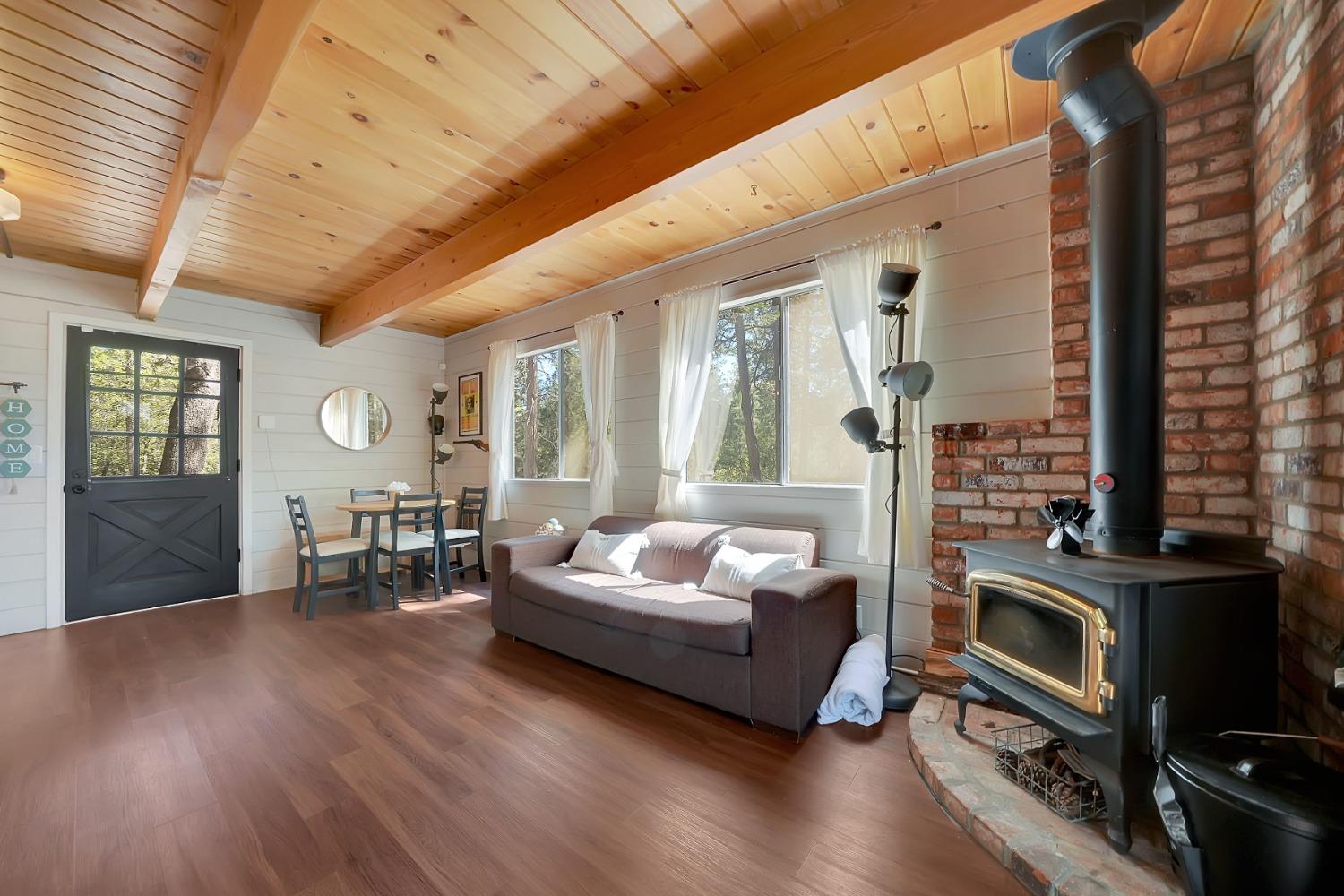 Detail Gallery Image 7 of 27 For 19353 Ponderosa Dr, Volcano,  CA 95689 - 2 Beds | 1 Baths