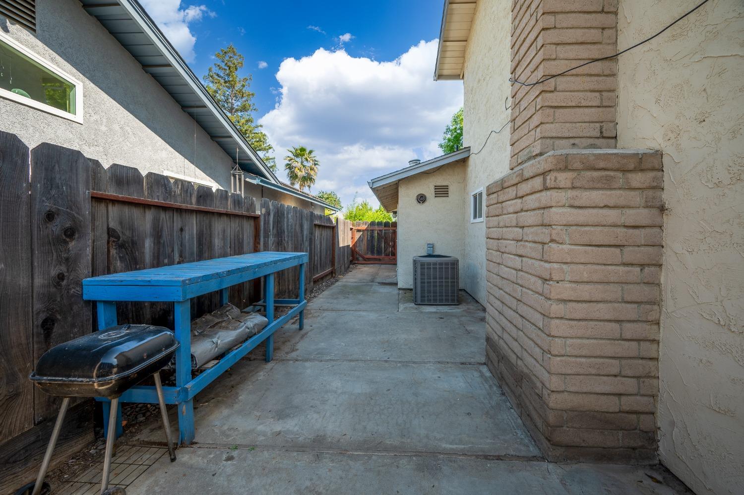Detail Gallery Image 50 of 50 For 2104 Golden Leaf Ct, Modesto,  CA 95355 - 4 Beds | 2/1 Baths