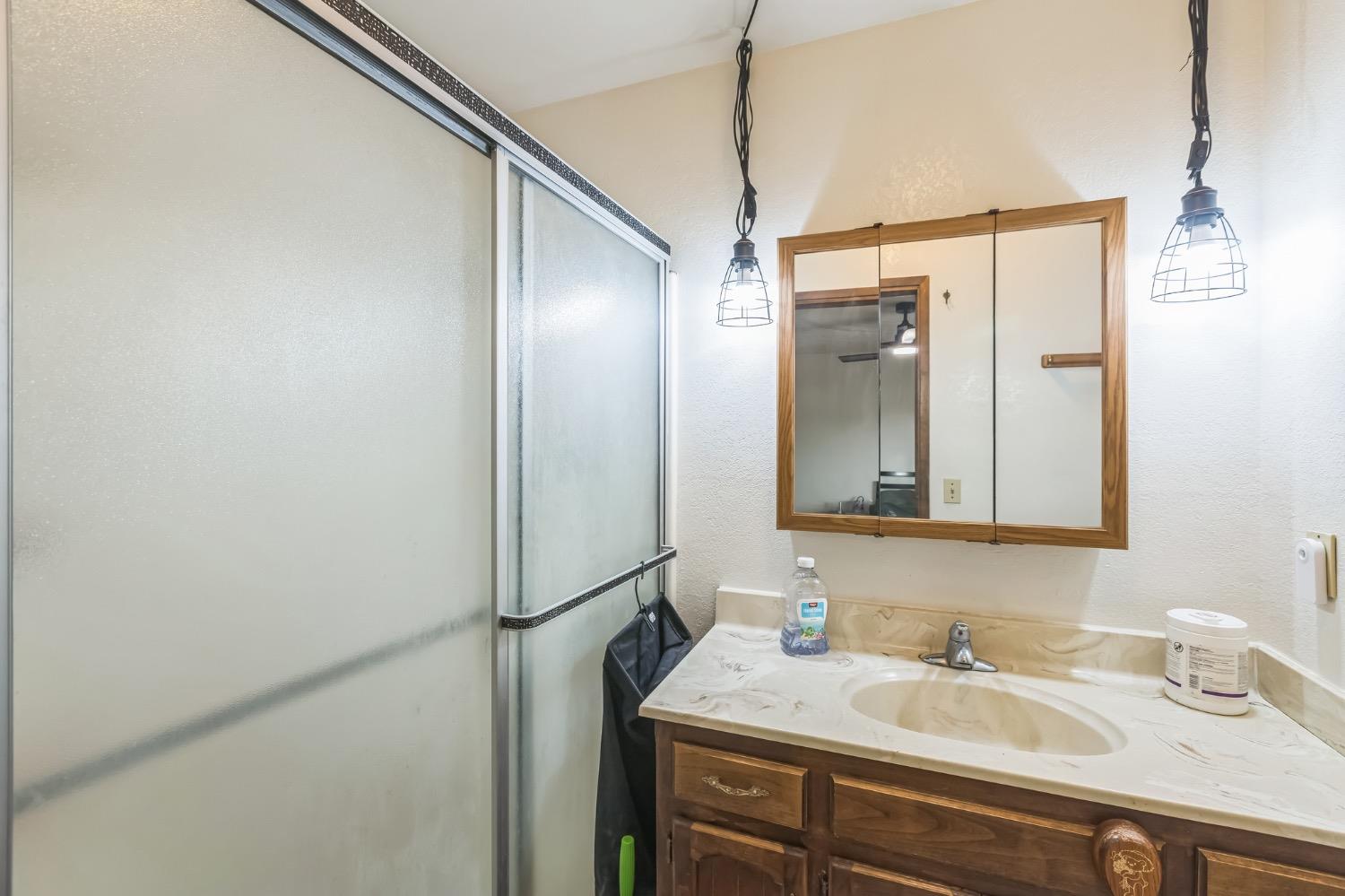 Detail Gallery Image 24 of 52 For 5416 Royal Oaks Dr, Oroville,  CA 95966 - 3 Beds | 2/1 Baths