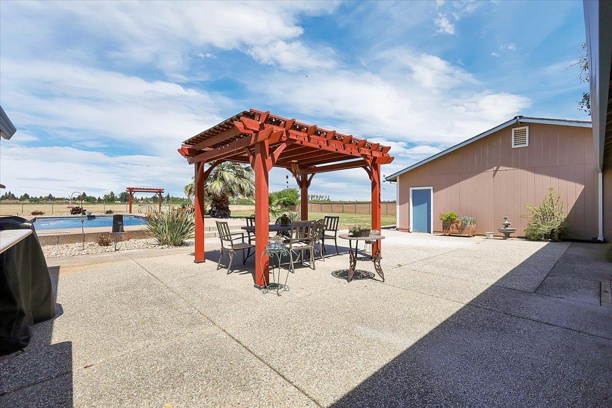 Detail Gallery Image 67 of 99 For 1721 Starr St, Yuba City,  CA 95993 - 5 Beds | 3 Baths