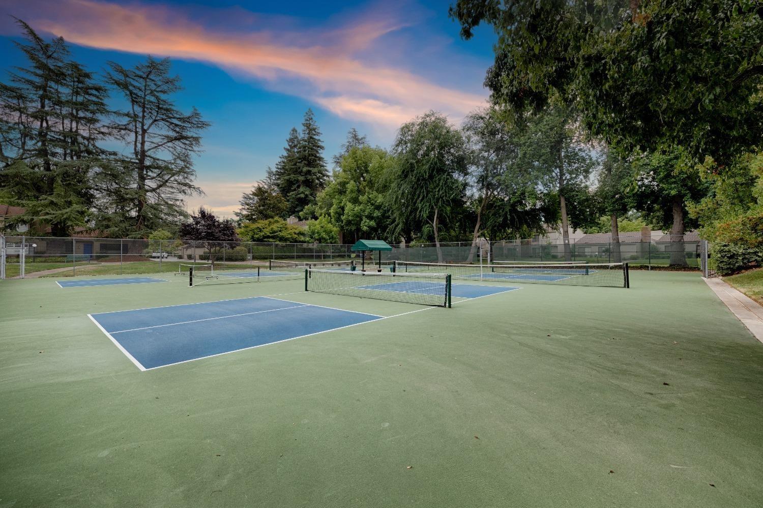 Detail Gallery Image 57 of 57 For 314 Elmhurst Cir, Sacramento,  CA 95825 - 2 Beds | 2/1 Baths