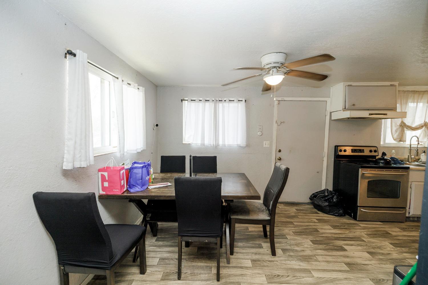 Detail Gallery Image 10 of 19 For 2709 Sparks Way, Modesto,  CA 95350 - 3 Beds | 1 Baths
