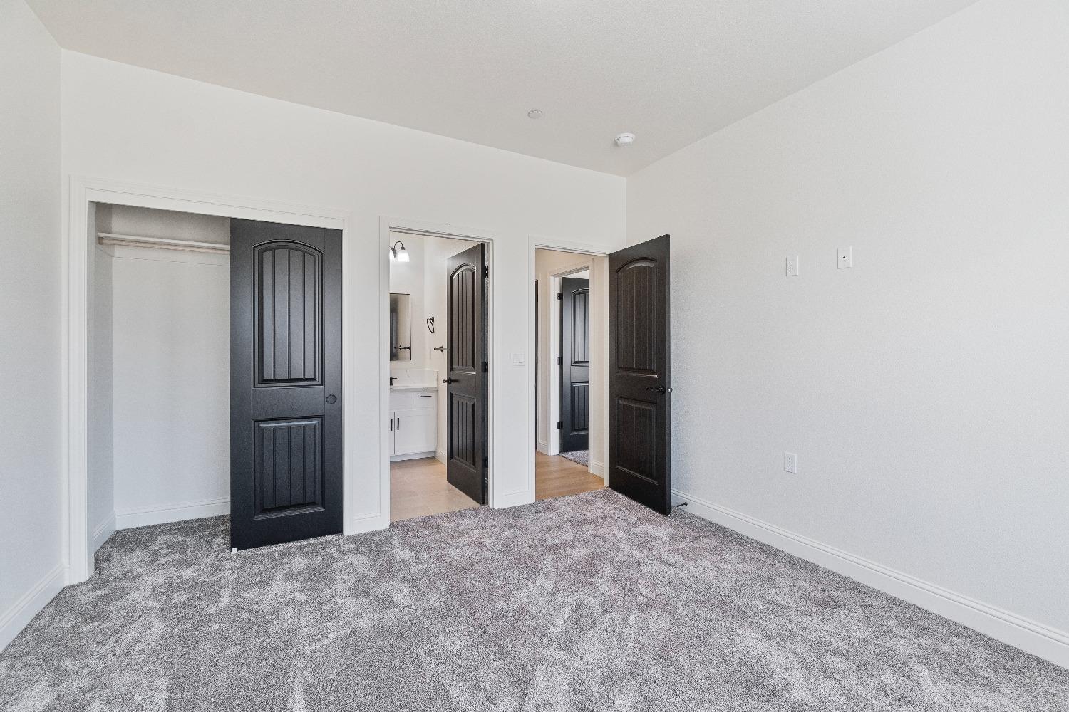 Detail Gallery Image 27 of 39 For 15709 Road 29, Madera,  CA 93636 - 8 Beds | 6 Baths