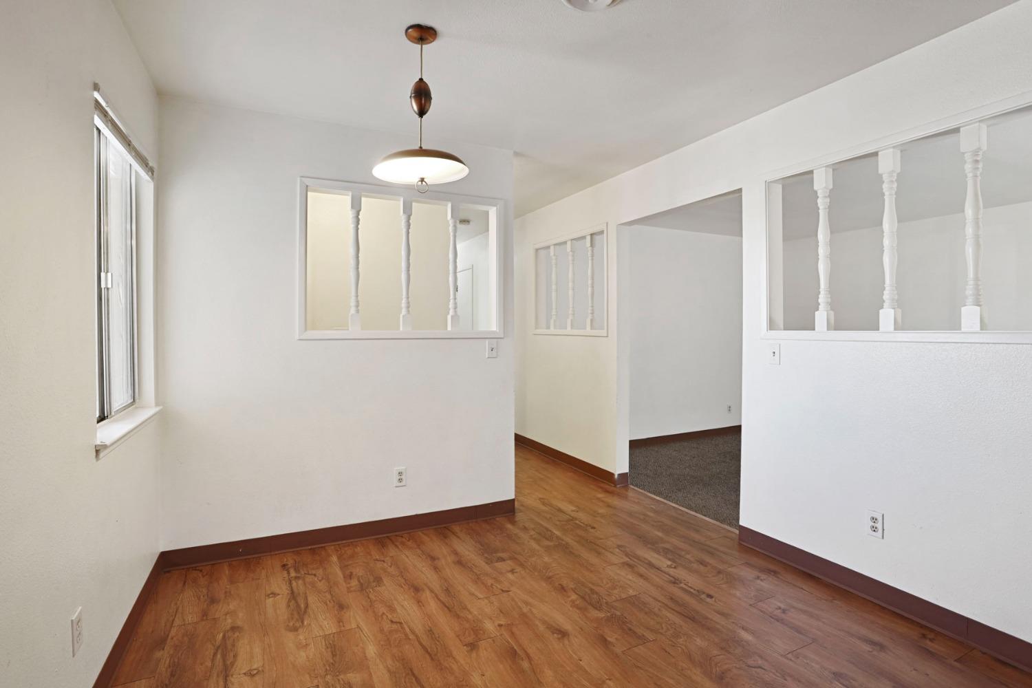 Detail Gallery Image 7 of 33 For 1806 Larkspur Ln, Ceres,  CA 95307 - 3 Beds | 2 Baths