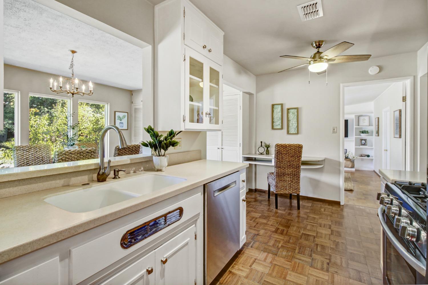 Detail Gallery Image 15 of 73 For 1837 Drew Ct, Carmichael,  CA 95608 - 4 Beds | 2 Baths