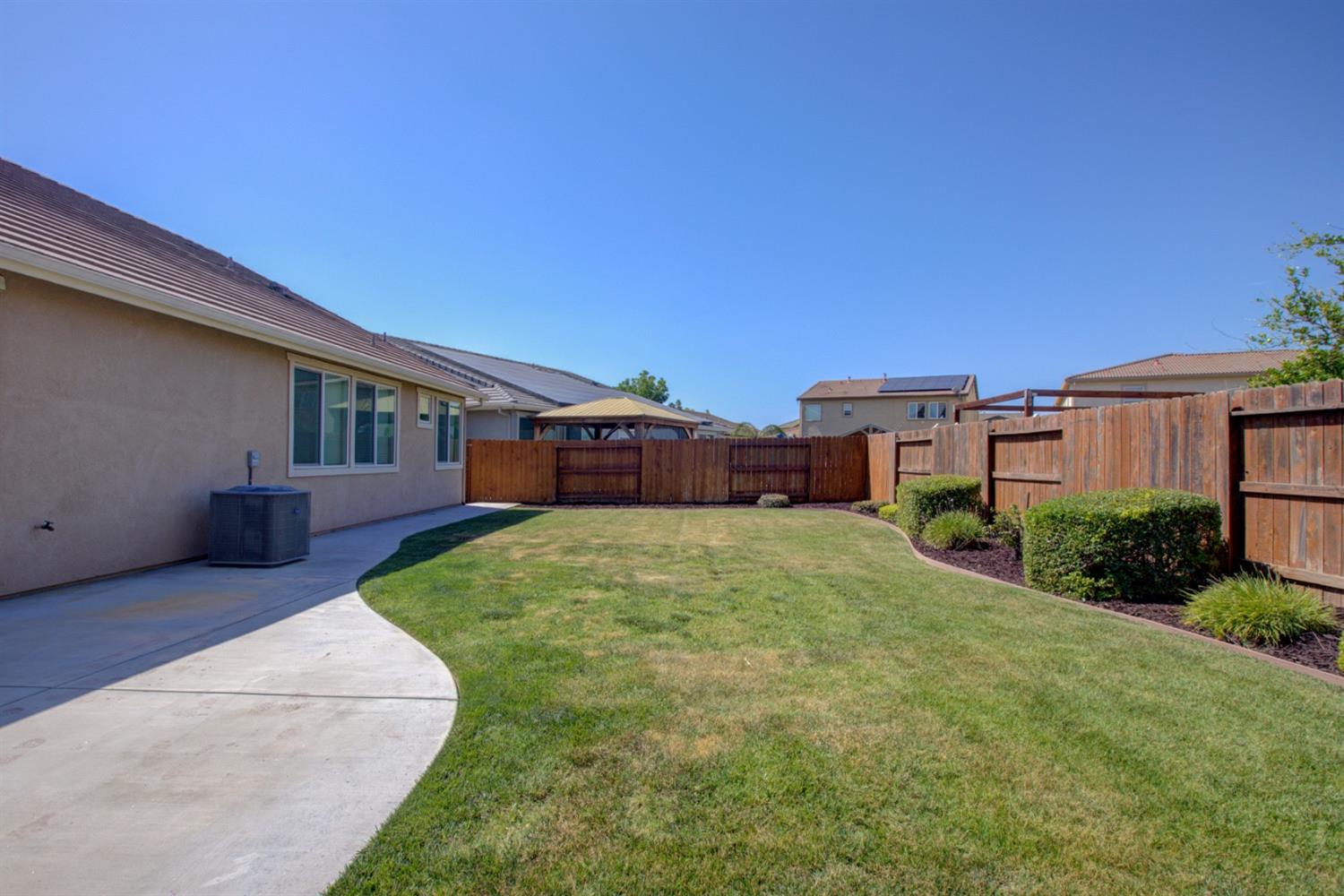 Detail Gallery Image 12 of 54 For 731 Big Ben Ct, Newman,  CA 95360 - 4 Beds | 2 Baths