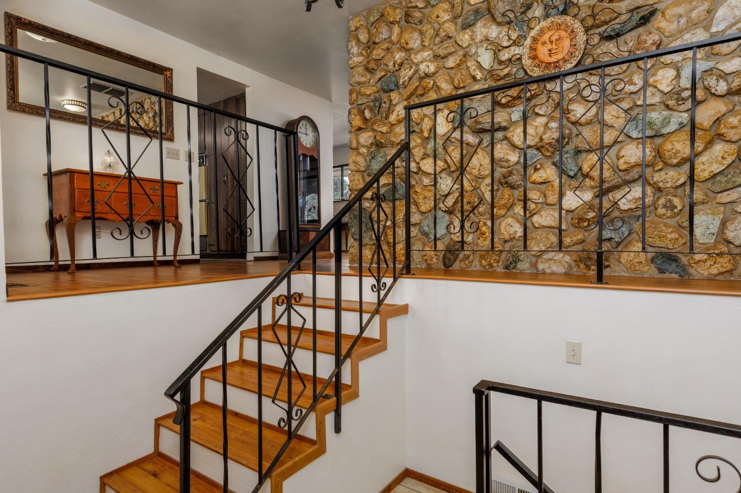 Detail Gallery Image 7 of 50 For 6420 Longridge Ct, Foresthill,  CA 95631 - 4 Beds | 3 Baths