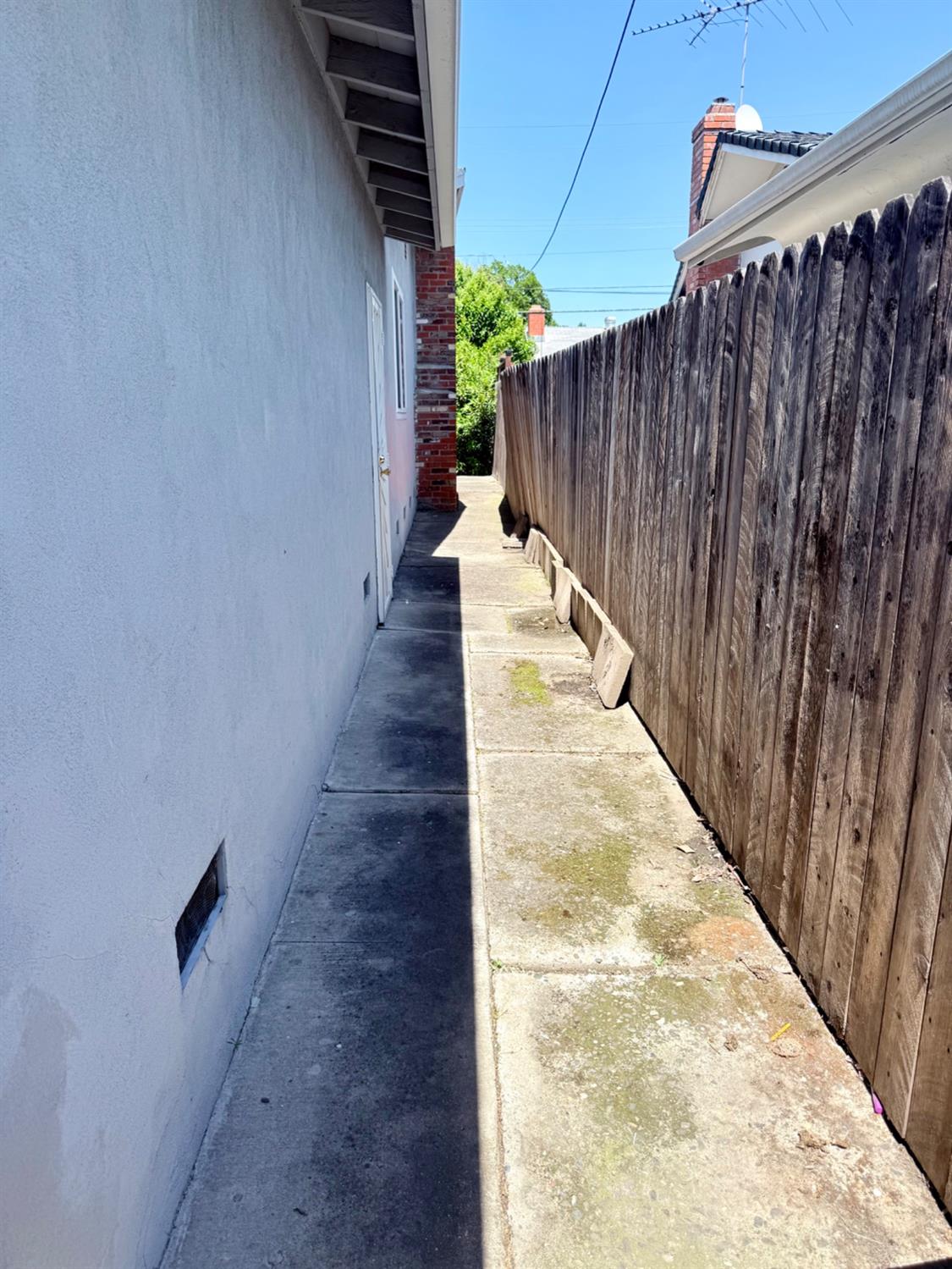 Jasmine Avenue, Stockton, California image 24
