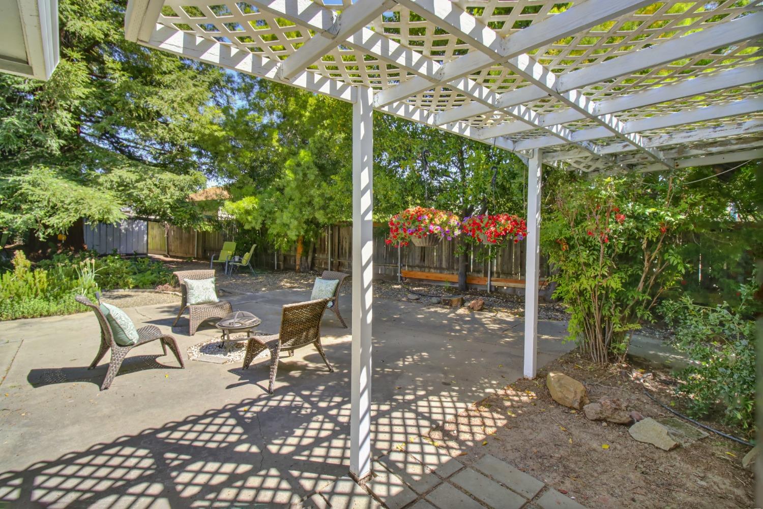Detail Gallery Image 43 of 73 For 1837 Drew Ct, Carmichael,  CA 95608 - 4 Beds | 2 Baths