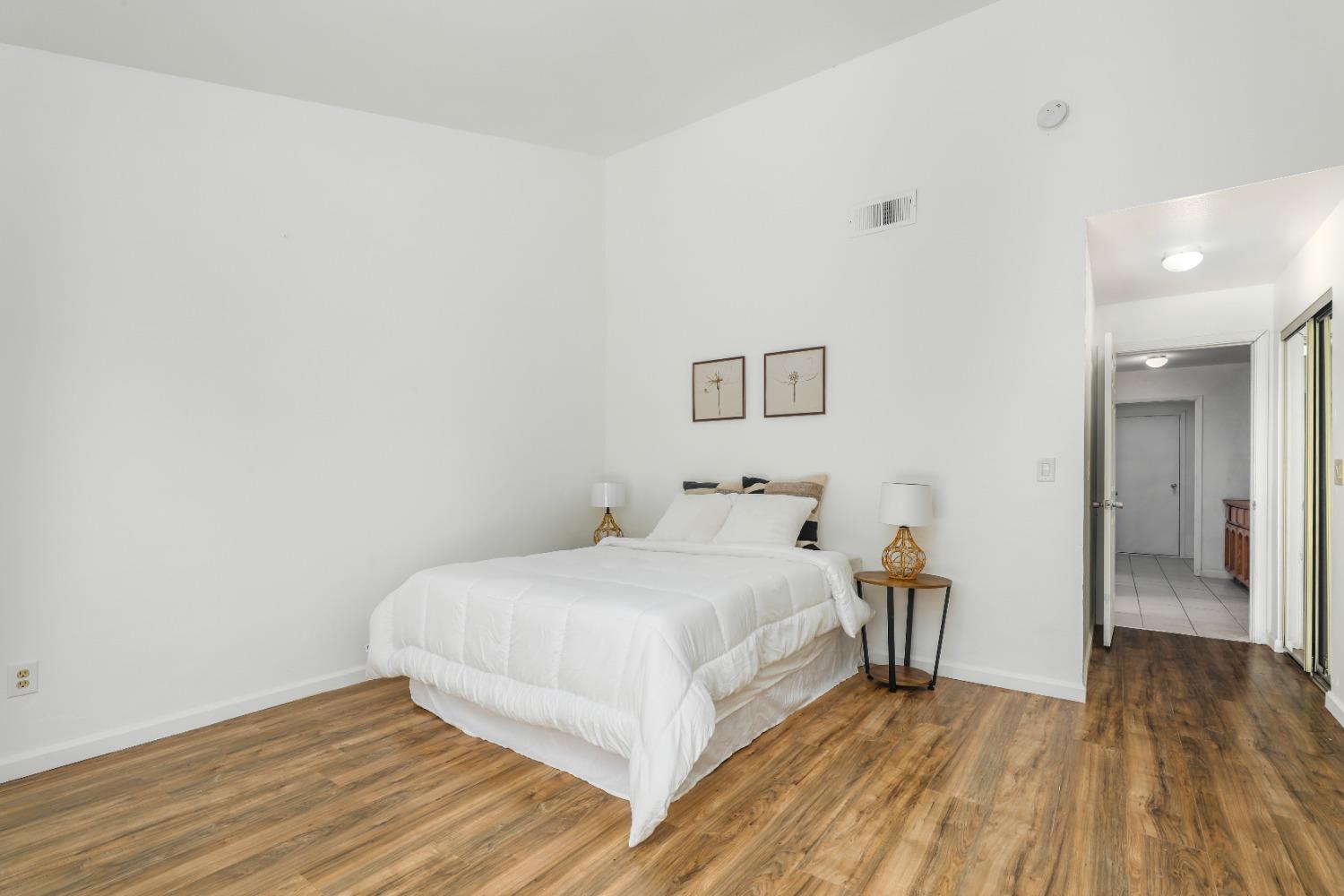 Detail Gallery Image 17 of 29 For 8004 Parkgate Way, Sacramento,  CA 95828 - 4 Beds | 2 Baths