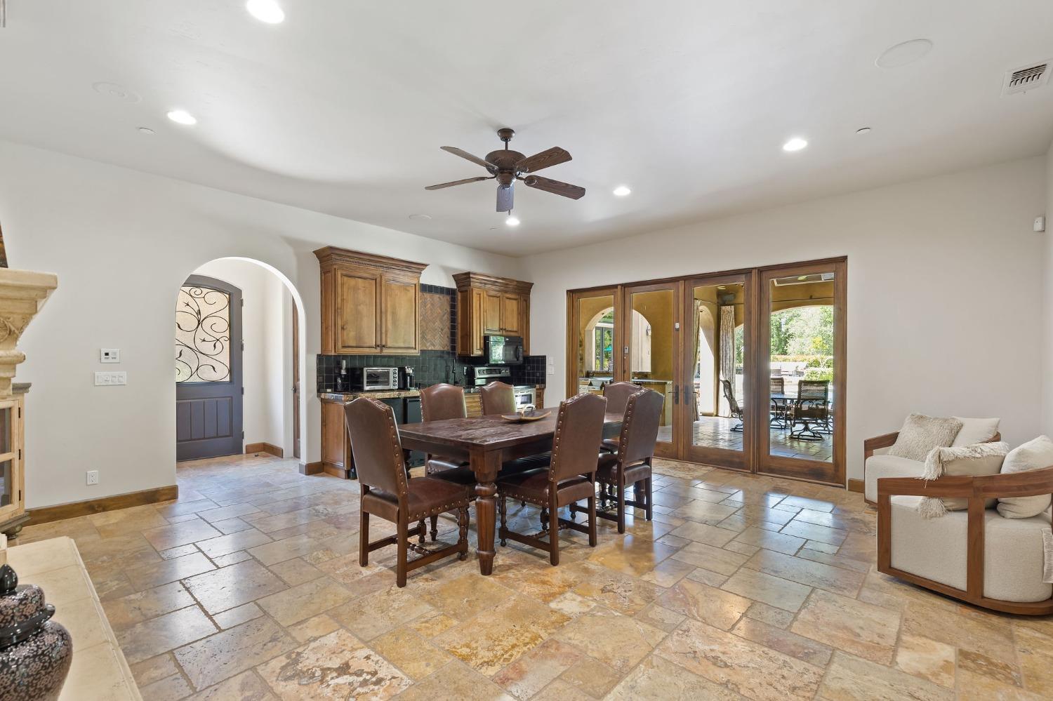 Detail Gallery Image 33 of 61 For 6120 Terracina Ct, Loomis,  CA 95650 - 7 Beds | 6/2 Baths