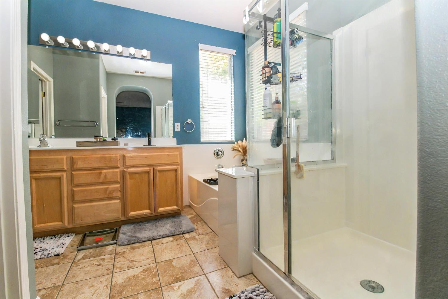 Detail Gallery Image 18 of 24 For 1193 Silver Spur Way, Plumas Lake,  CA 95961 - 4 Beds | 2 Baths
