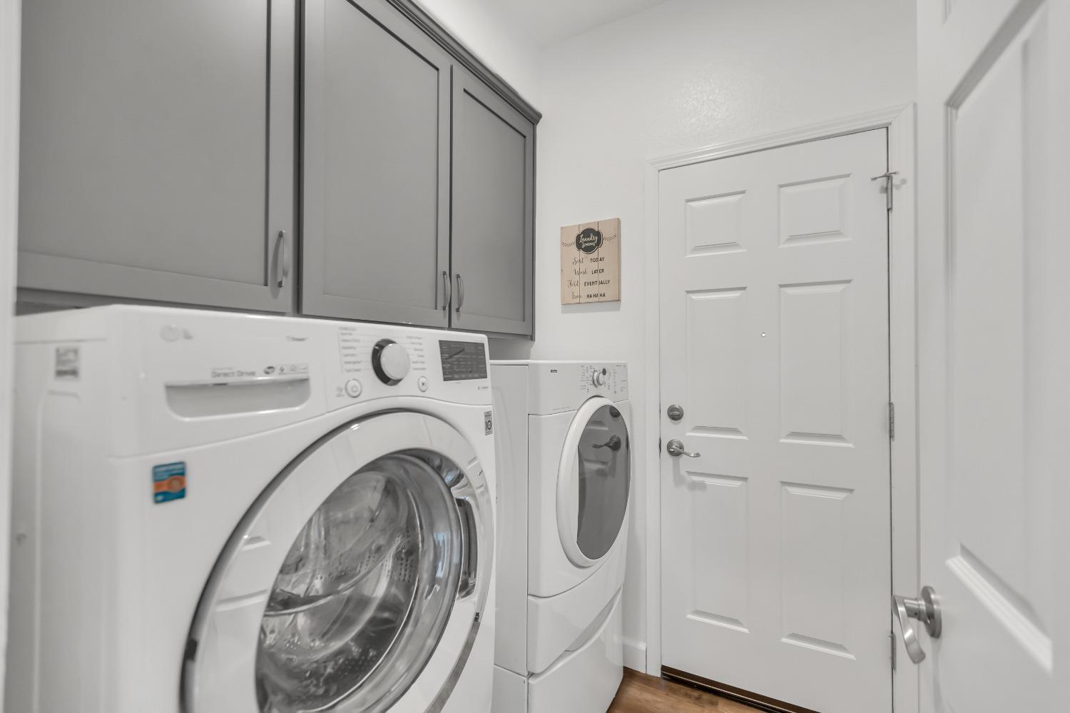 Detail Gallery Image 28 of 68 For 5409 Friesian Way, Elk Grove,  CA 95757 - 4 Beds | 2/1 Baths