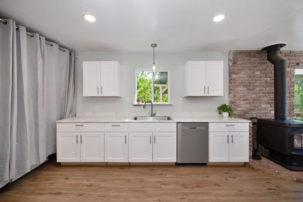 Detail Gallery Image 22 of 70 For 4292 Canyon Valley Rd, Diamond Springs,  CA 95619 - 3 Beds | 1 Baths