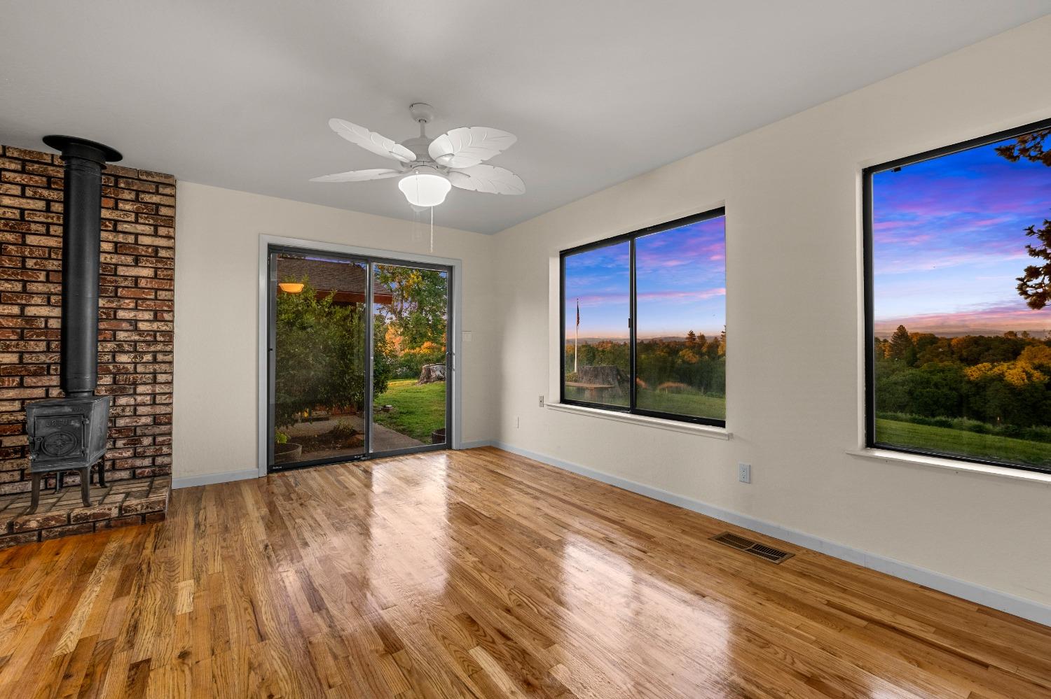 Detail Gallery Image 34 of 94 For 2575 Sand Ridge Rd, Placerville,  CA 95667 - 3 Beds | 2 Baths