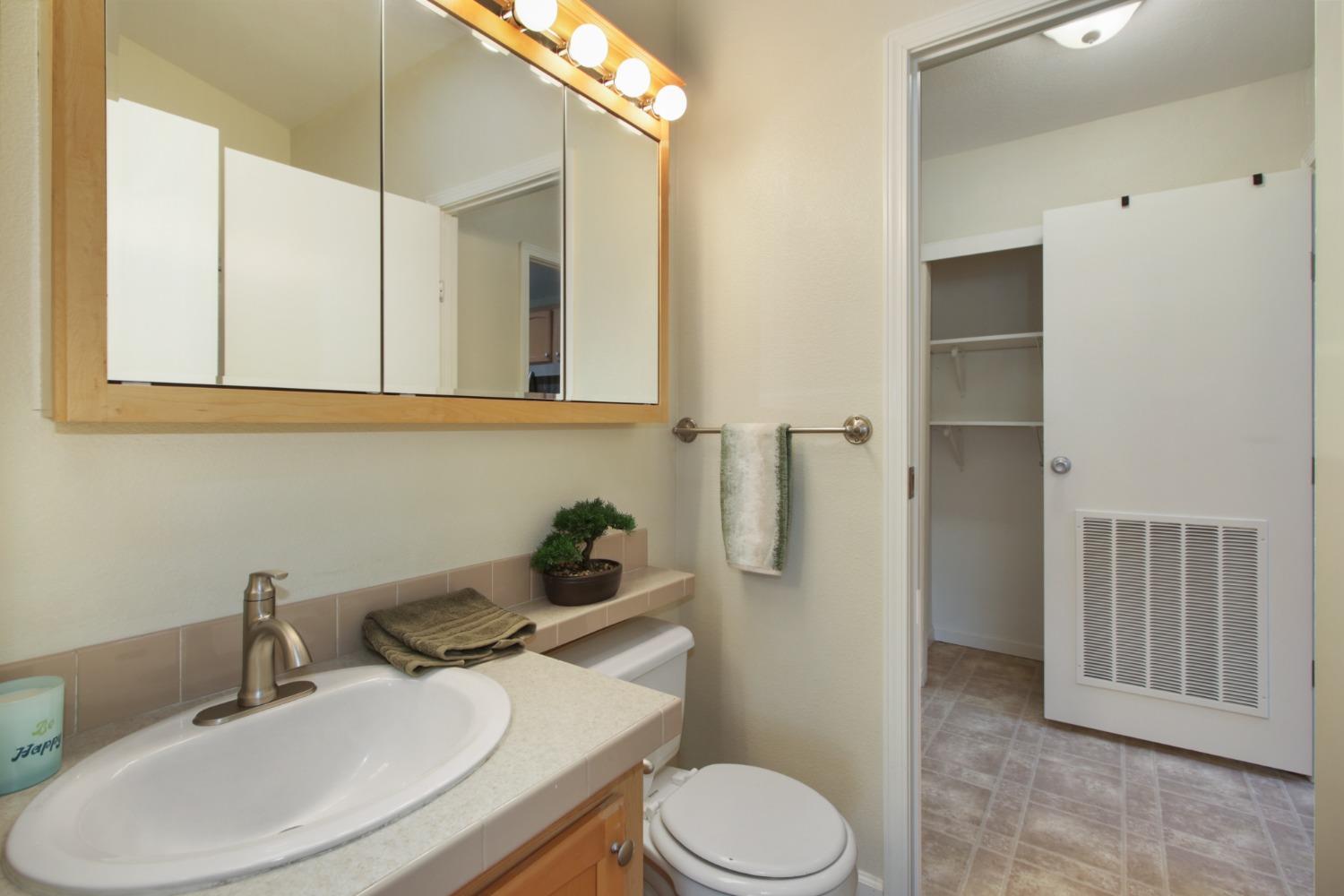 Detail Gallery Image 14 of 18 For 190 Saxton Cir 190, Citrus Heights,  CA 95621 - 2 Beds | 2 Baths