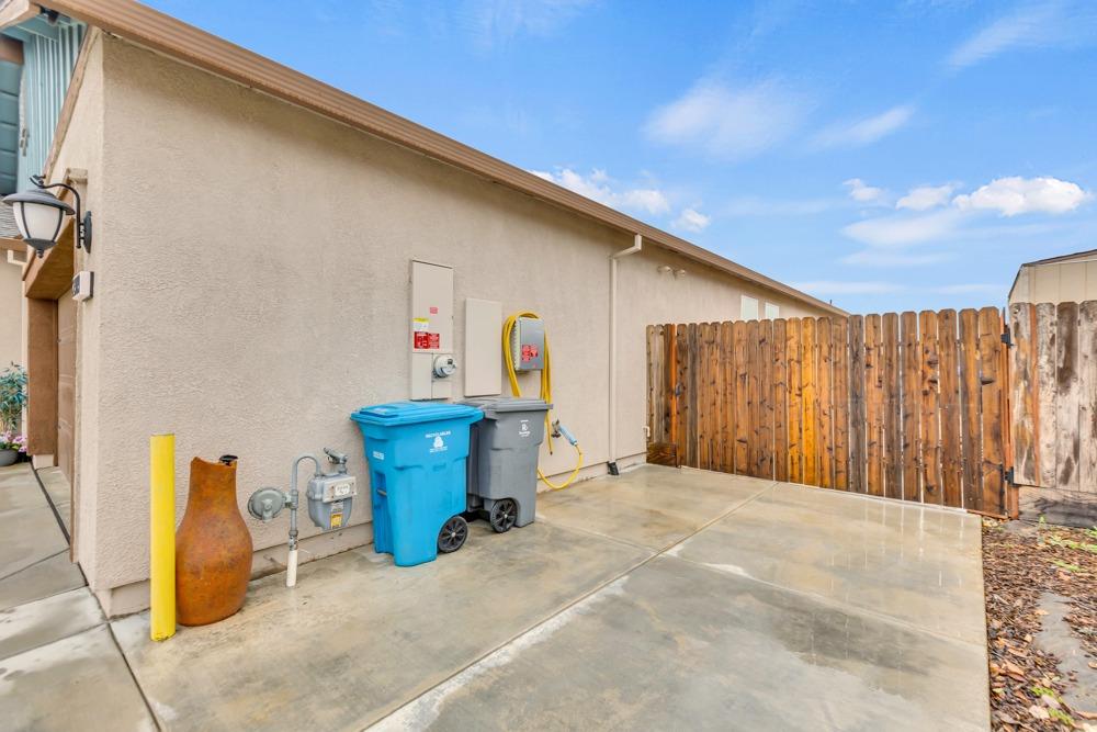Detail Gallery Image 32 of 41 For 2309 Redhaven St, Linda,  CA 95901 - 4 Beds | 2 Baths