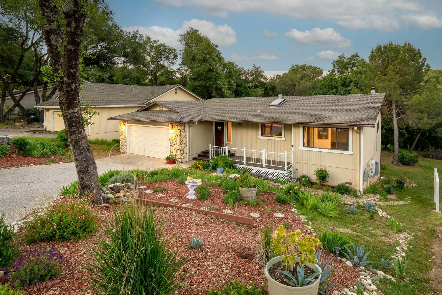Detail Gallery Image 44 of 54 For 20029 Echo Blue Dr, Penn Valley,  CA 95946 - 3 Beds | 2 Baths