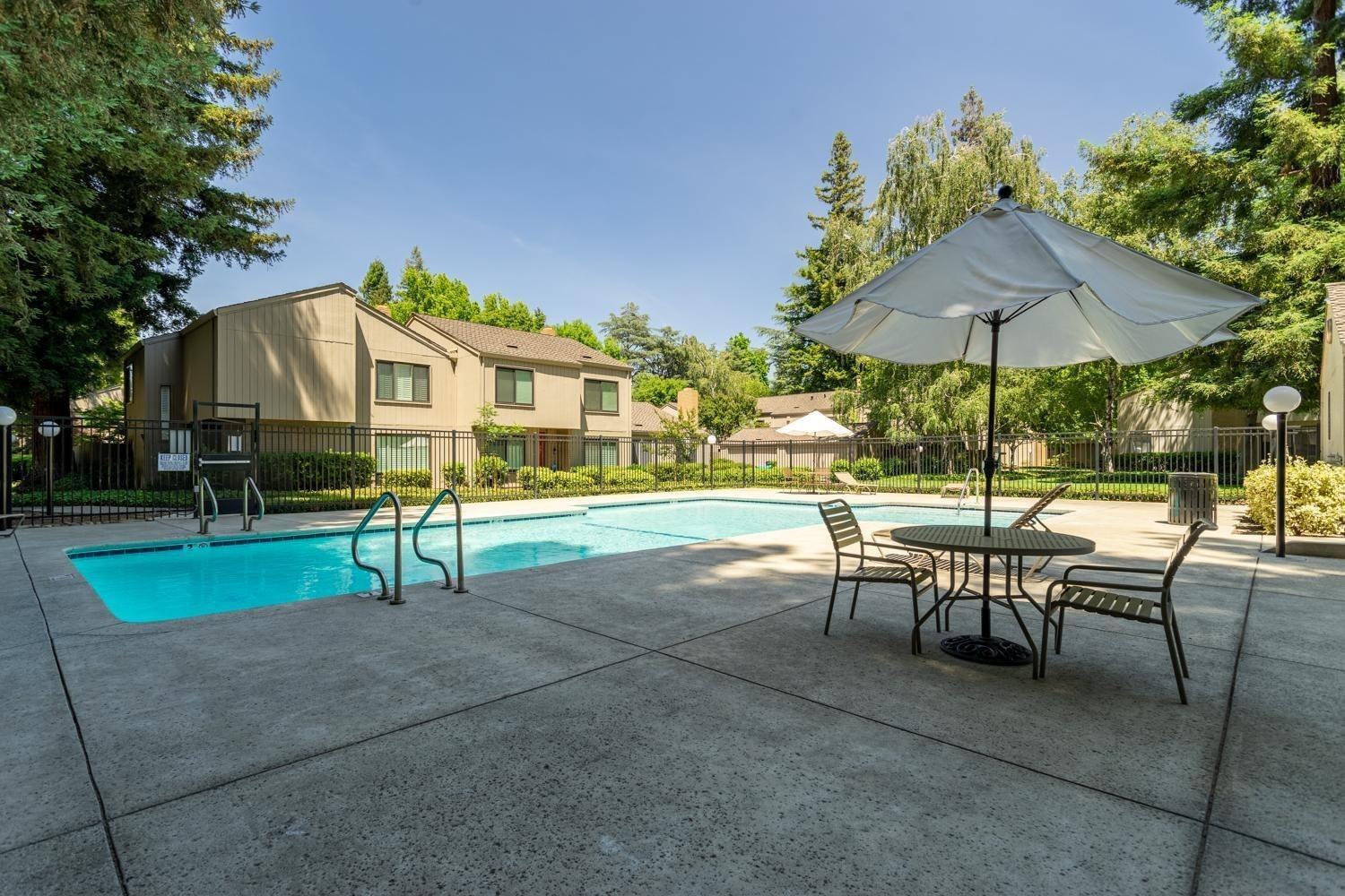 Detail Gallery Image 55 of 57 For 314 Elmhurst Cir, Sacramento,  CA 95825 - 2 Beds | 2/1 Baths