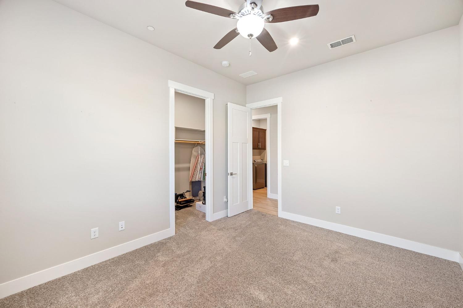 Detail Gallery Image 18 of 32 For 5856 High Hill Way, Fair Oaks,  CA 95628 - 4 Beds | 3 Baths