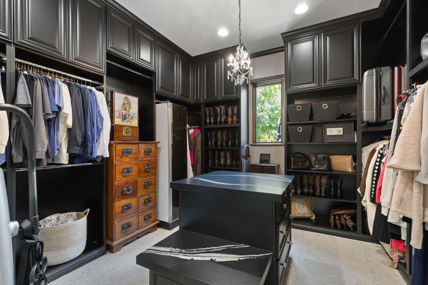 Detail Gallery Image 19 of 61 For 6120 Terracina Ct, Loomis,  CA 95650 - 7 Beds | 6/2 Baths