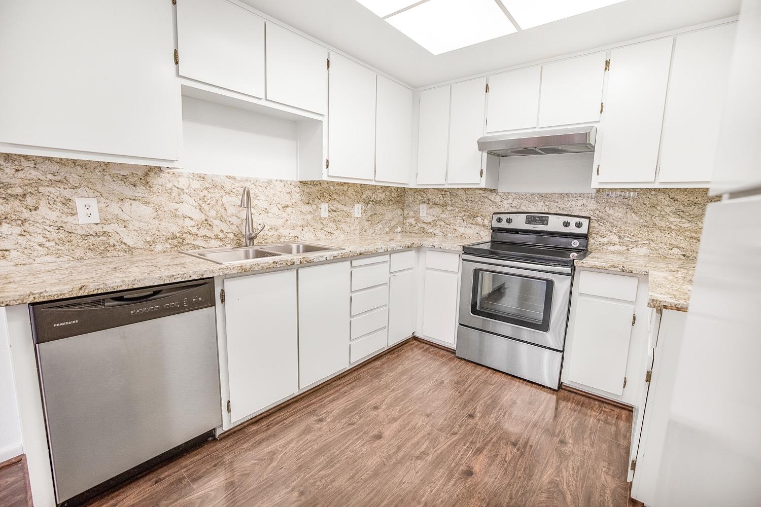 Photo #10: 225059014 Listing: Photo #10