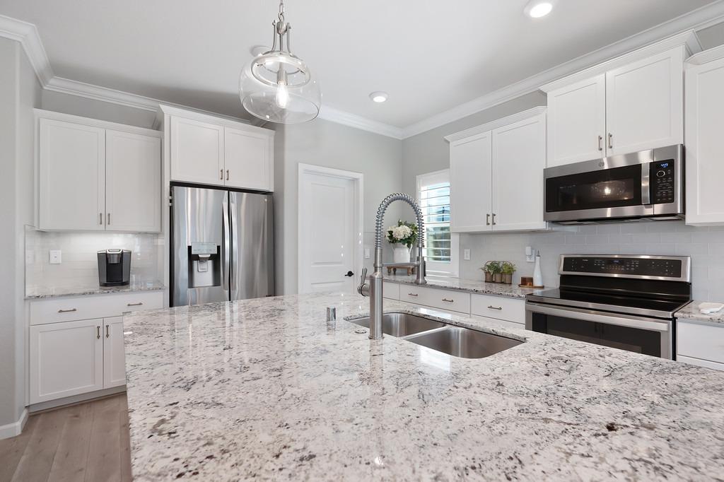 Detail Gallery Image 15 of 61 For 7517 Sobon Ln, Rancho Murieta,  CA 95683 - 4 Beds | 2/1 Baths