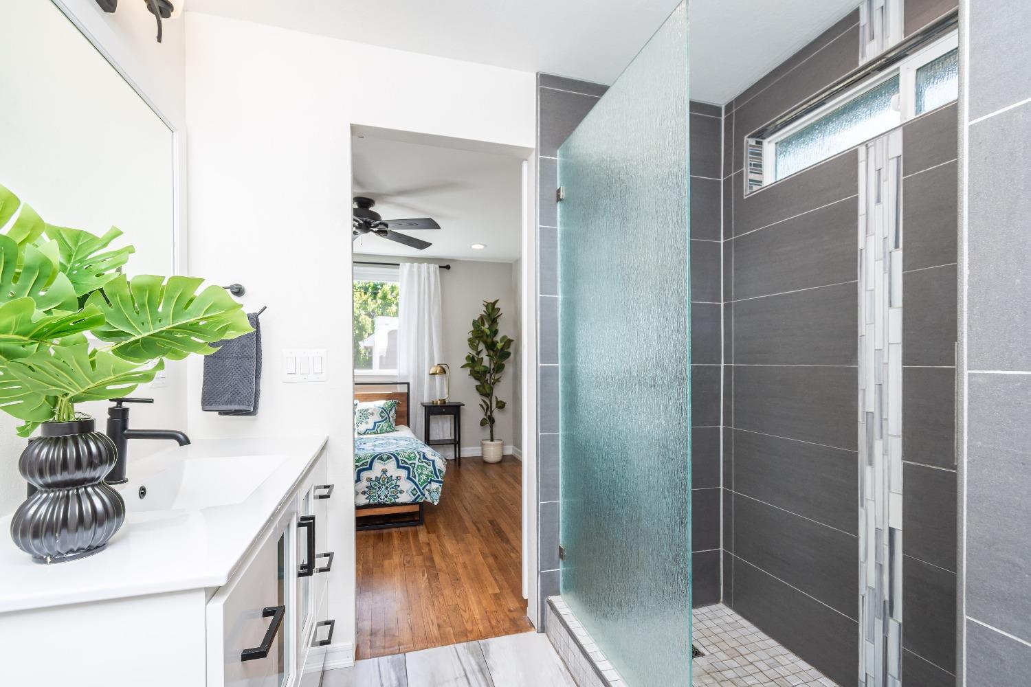 Detail Gallery Image 19 of 57 For 2112 Lorenzo Ln, Sacramento,  CA 95864 - 4 Beds | 2 Baths