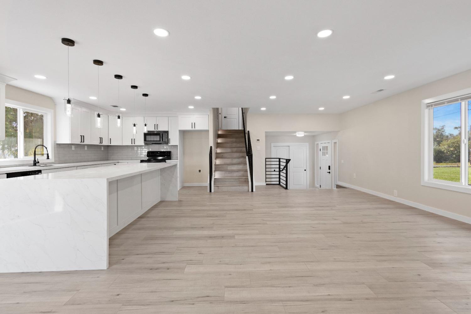 Detail Gallery Image 7 of 52 For 7612 9th St, Elverta,  CA 95626 - 4 Beds | 3 Baths