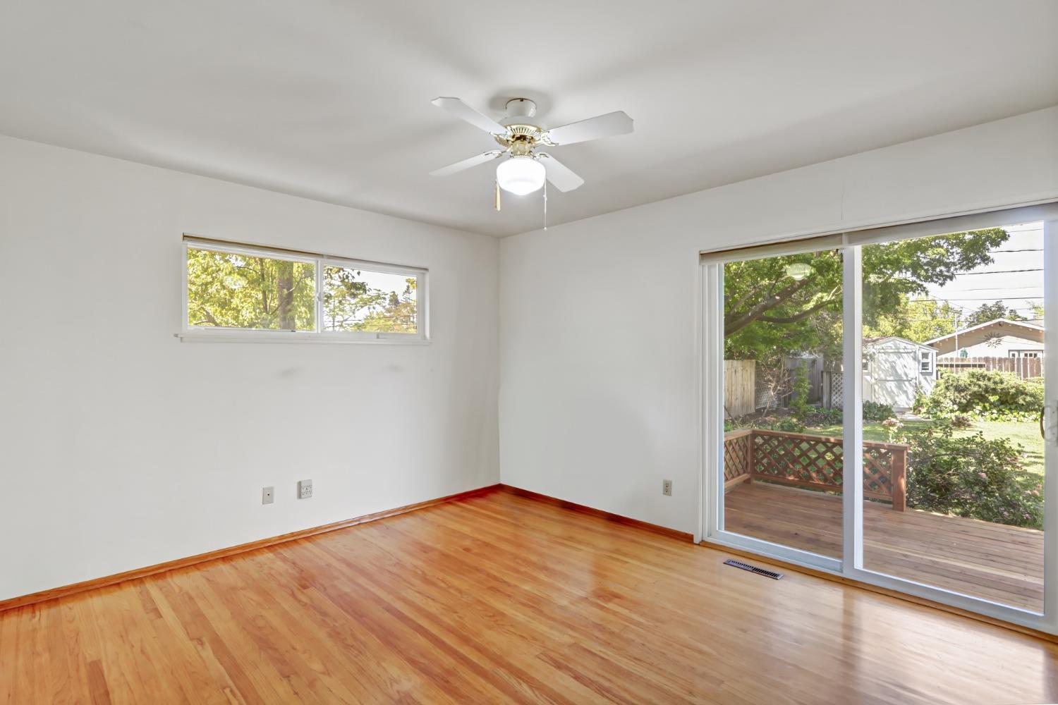 Detail Gallery Image 10 of 27 For 4767 Bowerwood Dr, Carmichael,  CA 95608 - 3 Beds | 2 Baths