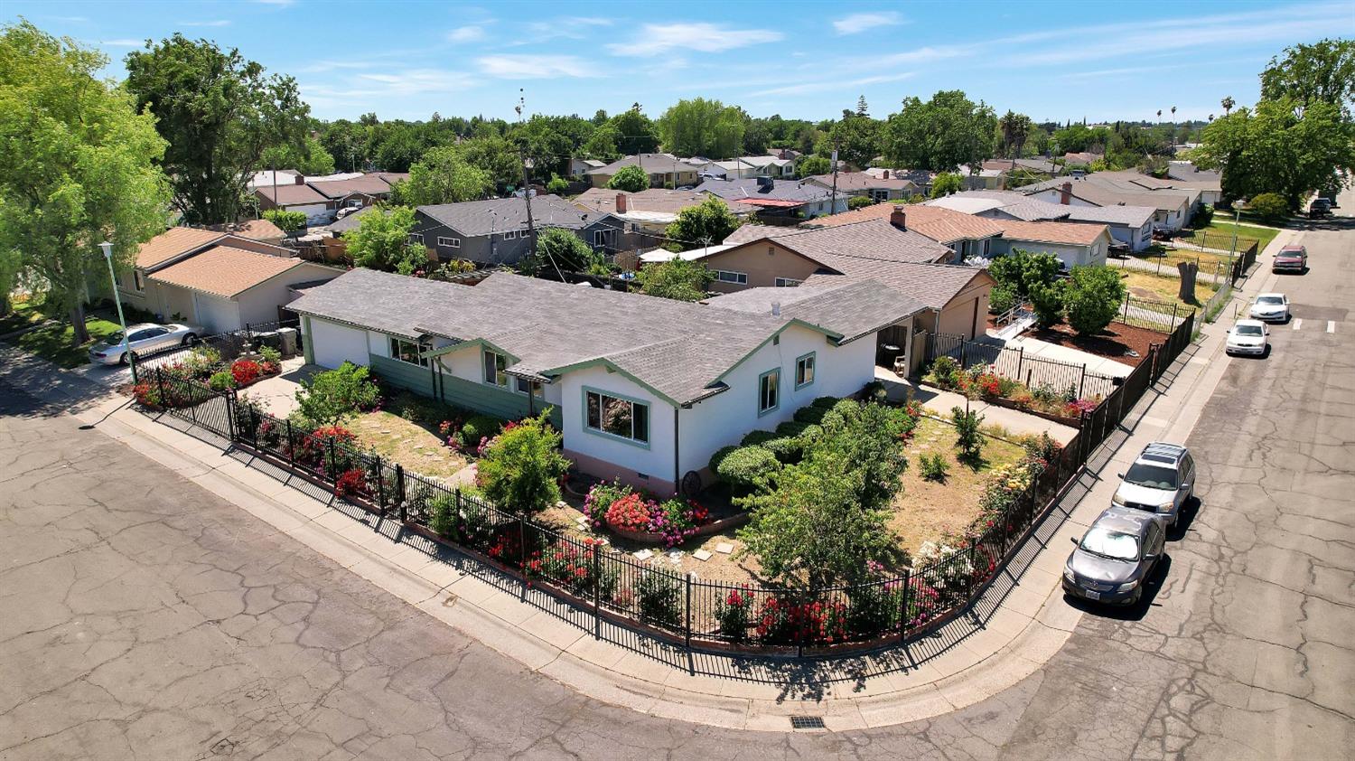 Detail Gallery Image 35 of 47 For 7612 Beth, Sacramento,  CA 95832 - 3 Beds | 2 Baths