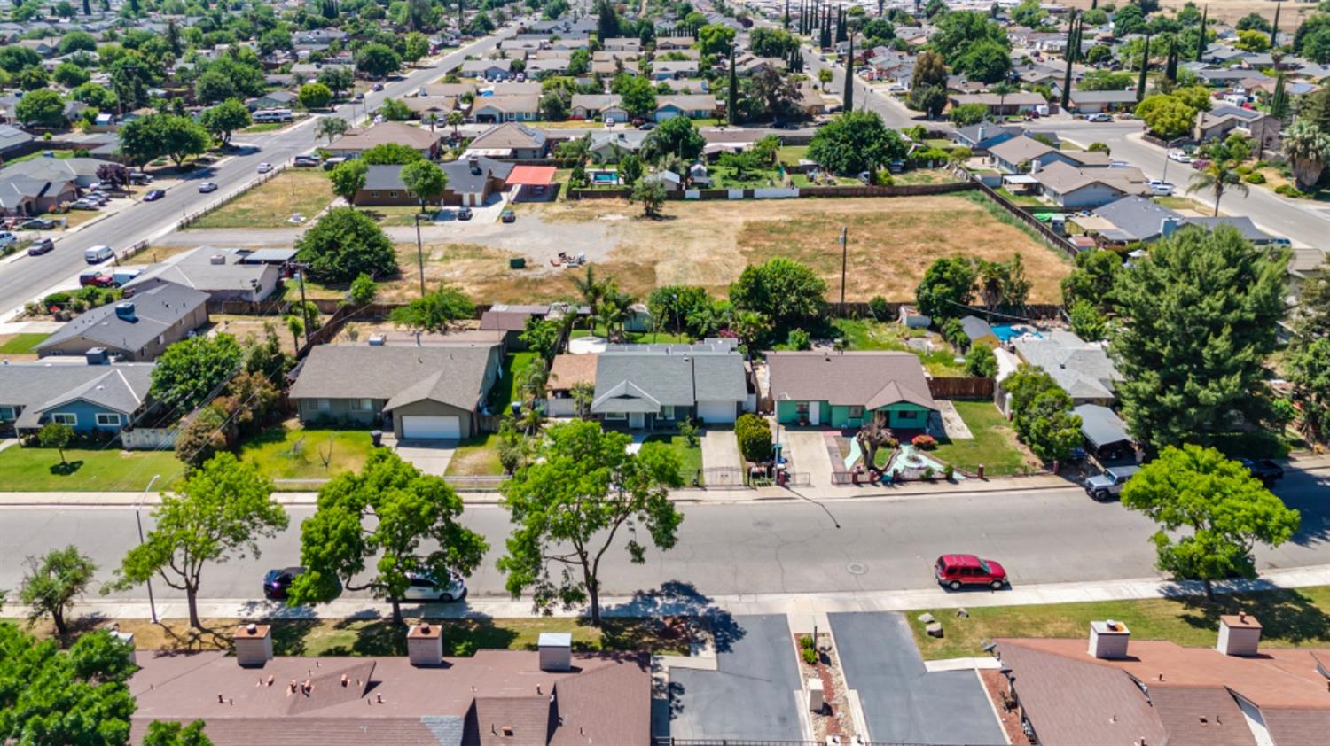Detail Gallery Image 7 of 34 For 2349 Pinedale Ave, Merced,  CA 95348 - 3 Beds | 2 Baths