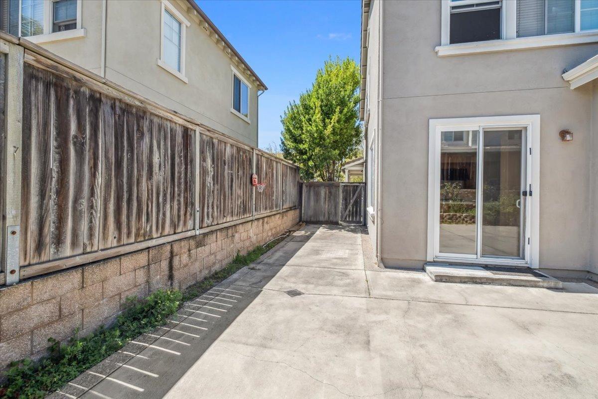 Detail Gallery Image 41 of 45 For 1012 Rock Harbor Pt, Hercules,  CA 94547 - 4 Beds | 4 Baths